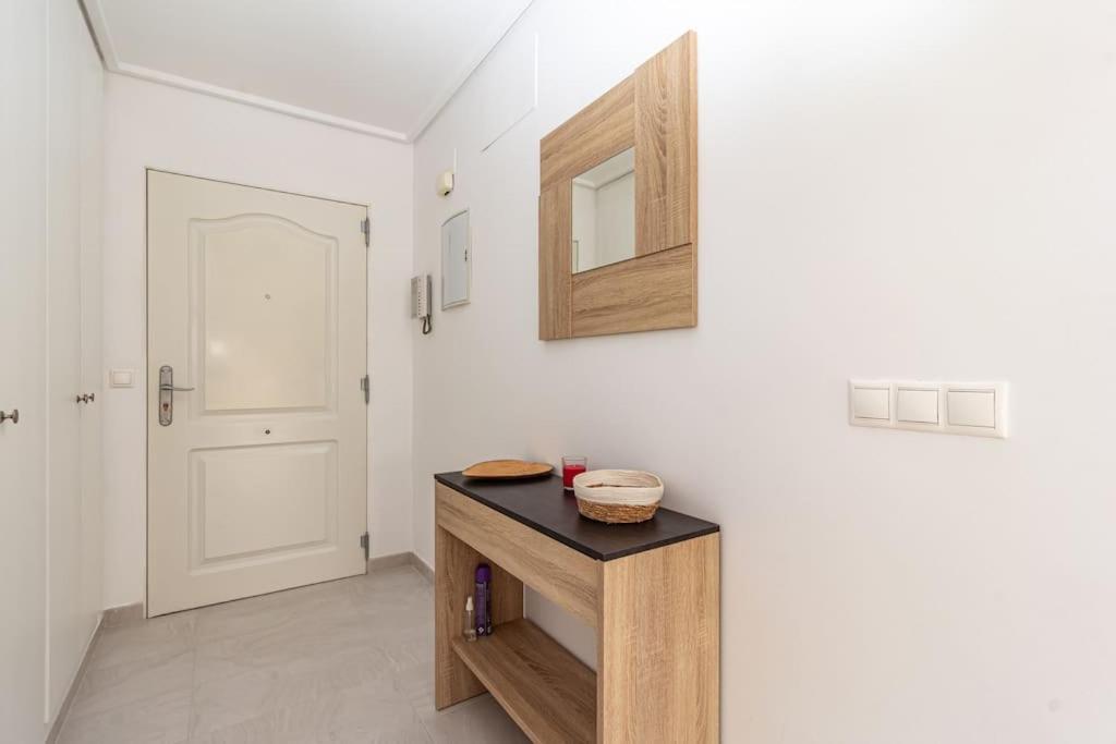 Atico Con Terraza Y Piscina Apartment