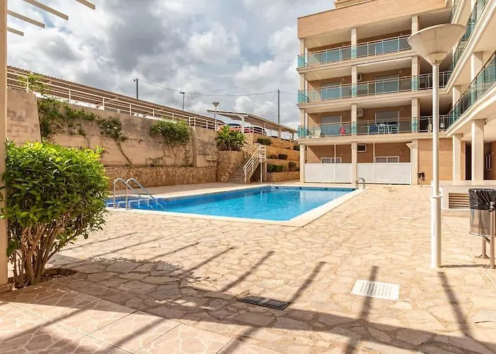 Atico Con Terraza Y Piscina